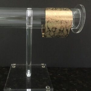 Francesca Visconti Fabulous Etched Animal Print Cuff Bracelet/NEW/NEVER WORN!